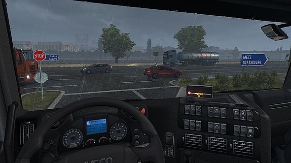 Kabiny jsou v Euro Truck Simulator 2 zpracovány velice realisticky a to se fanouškům líbí.