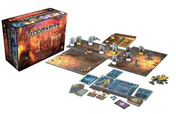 Obrovská karbice Gloomhaven je plná herního vybavení - kartiček, monster, plánů a mnoho dalšího.